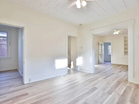 Building Photo - 2911 Robertson Ave