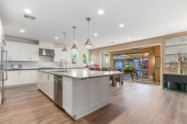 Building Photo - 1316 Vista Ave