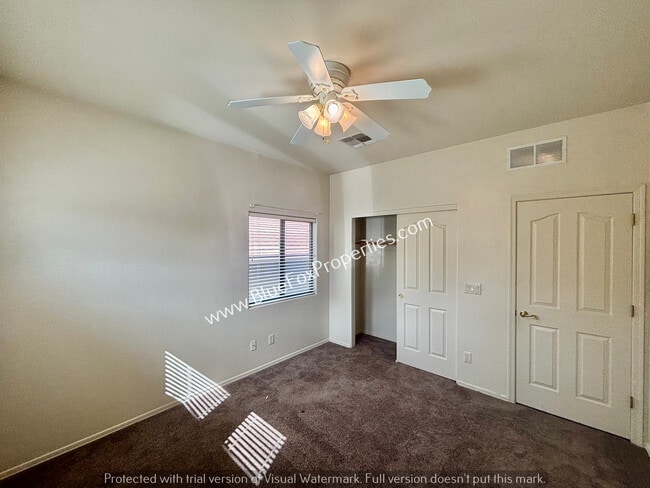 Building Photo - 10593 E Avalon Park St