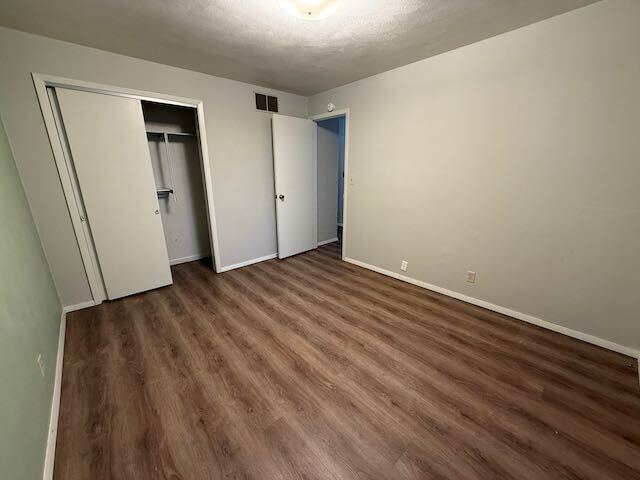 Building Photo - 223 N 3rd St