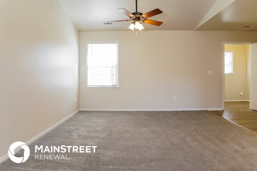 Building Photo - 765 Sagebrush Trail