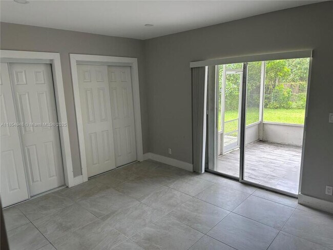 Building Photo - 2 bedroom in Hollywood FL 33021