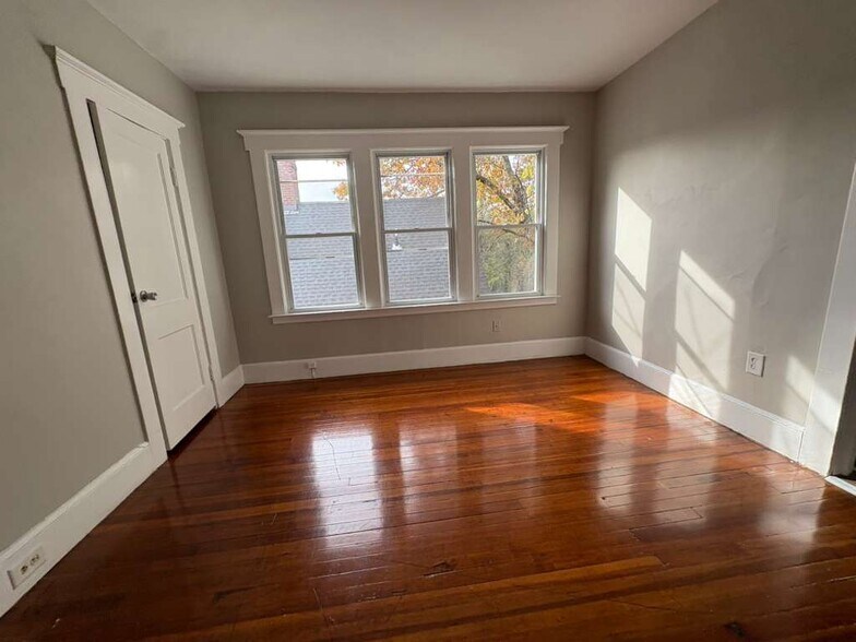 Building Photo - 83 Judson Ave