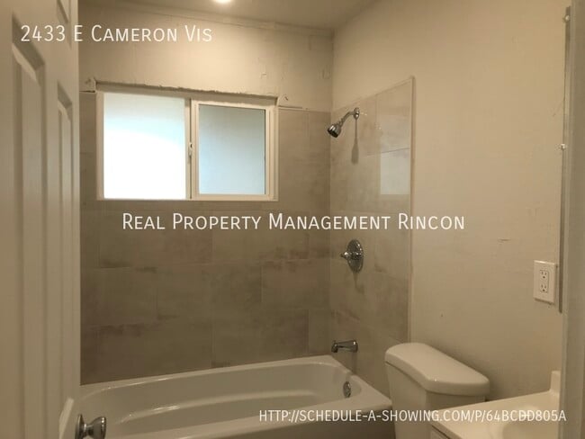 Building Photo - 2433 E Cameron Vista