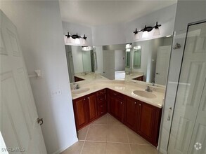 Building Photo - 13129 Broadhurst Loop