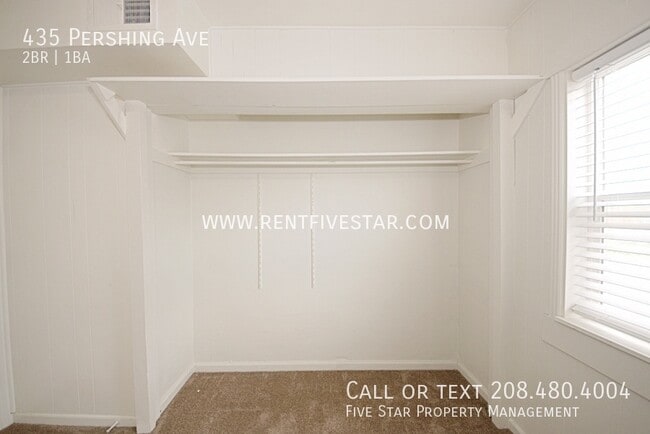Building Photo - 435 Pershing Ave