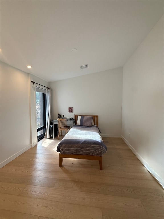 Building Photo - 6 Parkside Dr