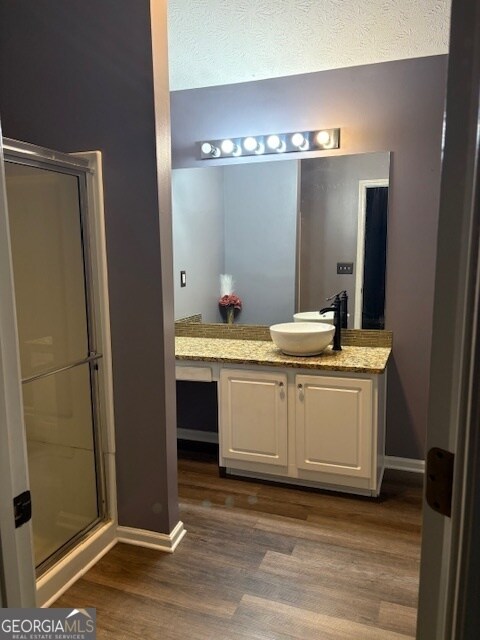 Building Photo - 1300 Gates Cir SE