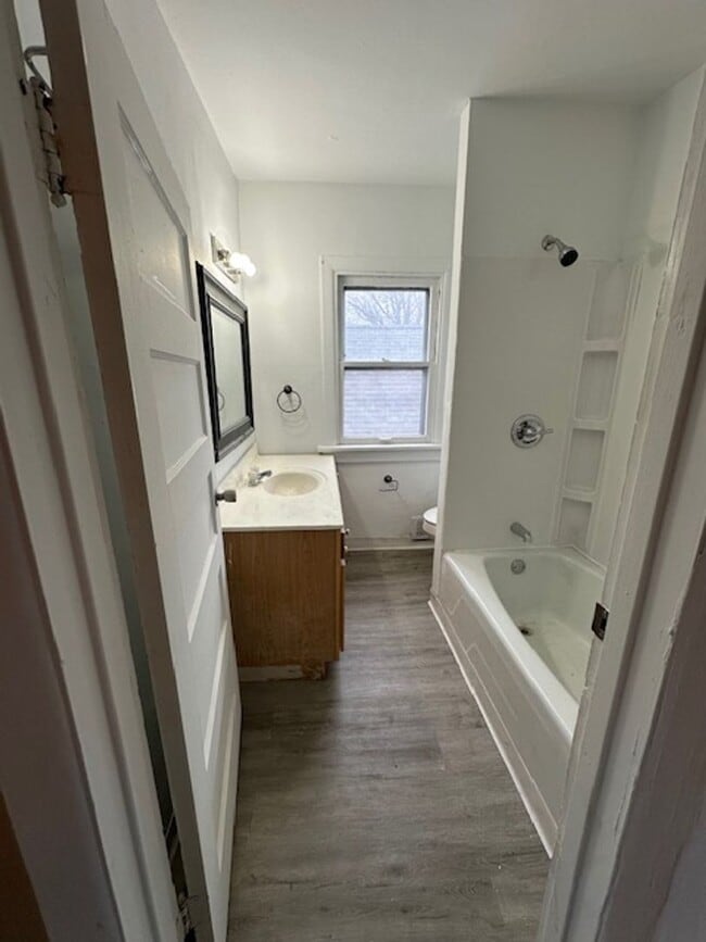 Building Photo - House for Rent in West Peoria 3 BR/ 2 BA 61604