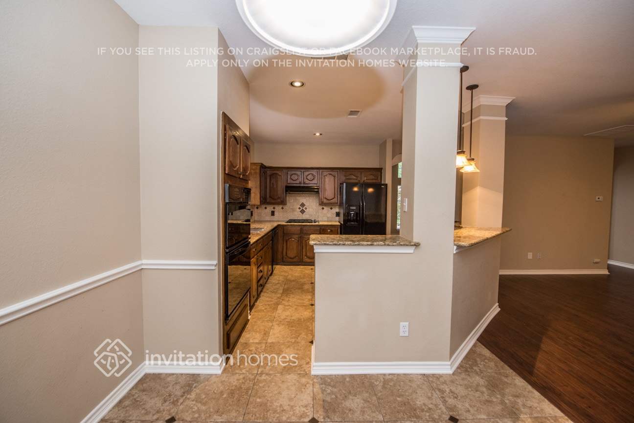 Building Photo - 1621 Churchill Ln