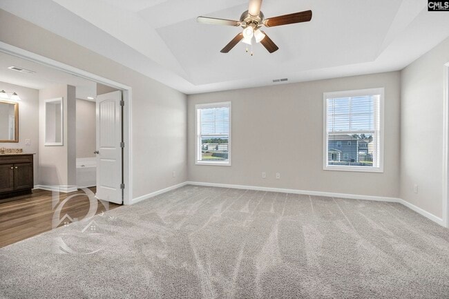 Building Photo - 9 Spinney Ct