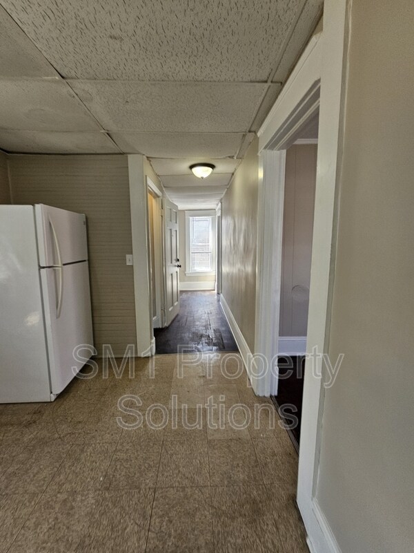 Building Photo - 702 Silver Ave