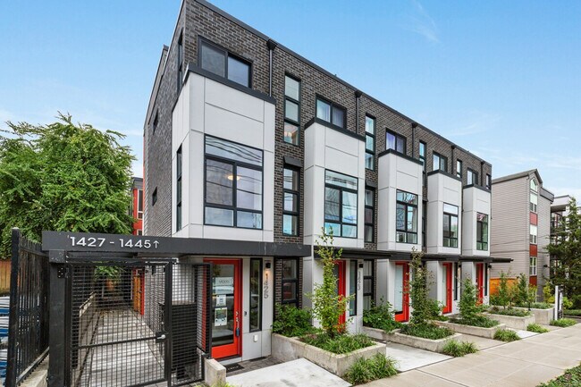 Building Photo - 1433 E Howell St