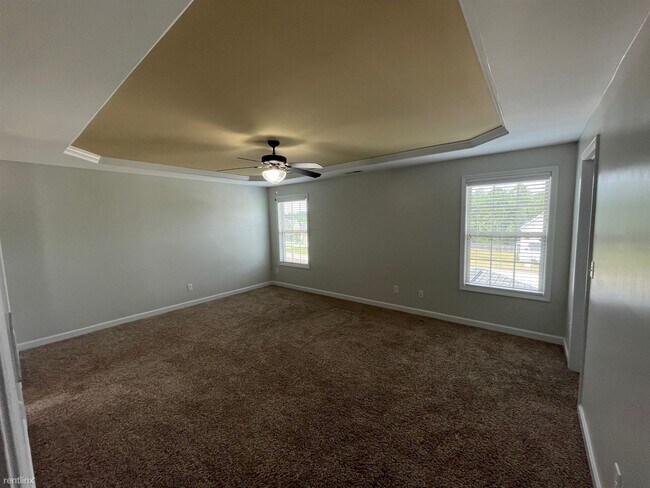 Building Photo - 5 br, 4 bath House - 14 Marquis Drive