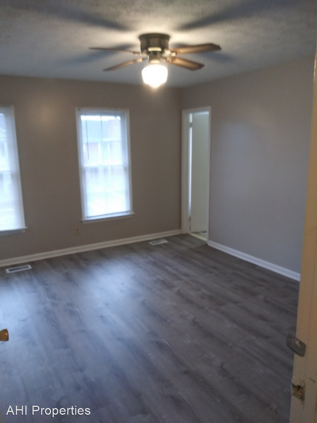 Building Photo - 3 br, 2.5 bath House - 2022 Rexford Road