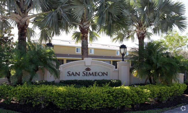 Building Photo - The Townhomes of San Simeon