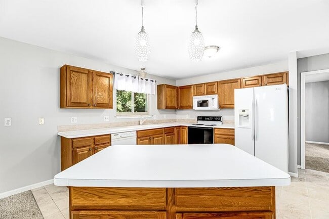 Building Photo - 7041 South Bluewater Drive - 1