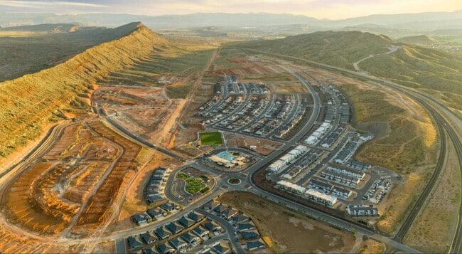 Building Photo - A Lovely 3 Bedroom Townhome designed for Elevated Living!