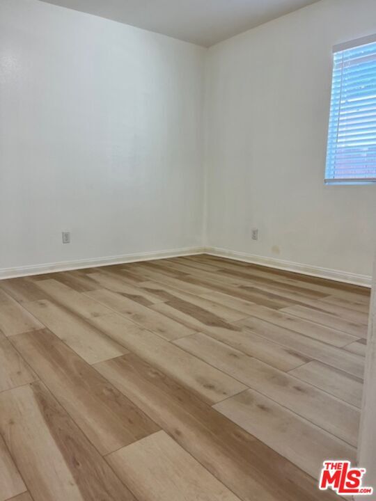Building Photo - 5851 7th Ave
