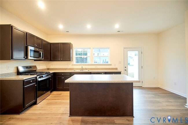 Building Photo - 224 Greenpark Rd