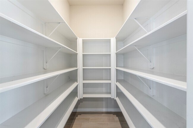 Building Photo - 250 Eagleville Dr