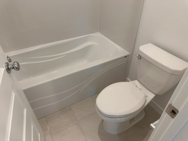 Building Photo - 10224 Sesti Wy