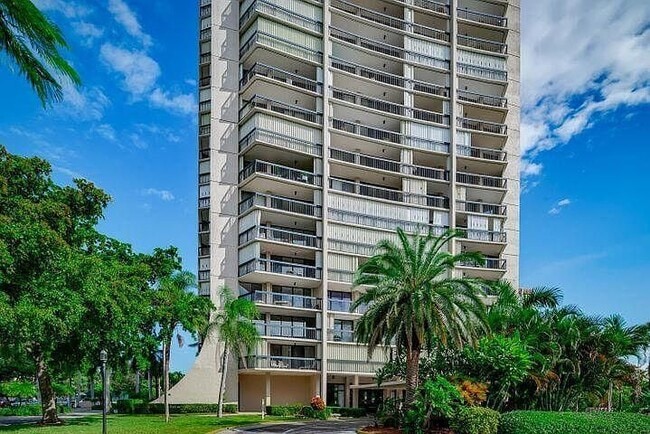 Primary Photo - 2425 Presidential Way