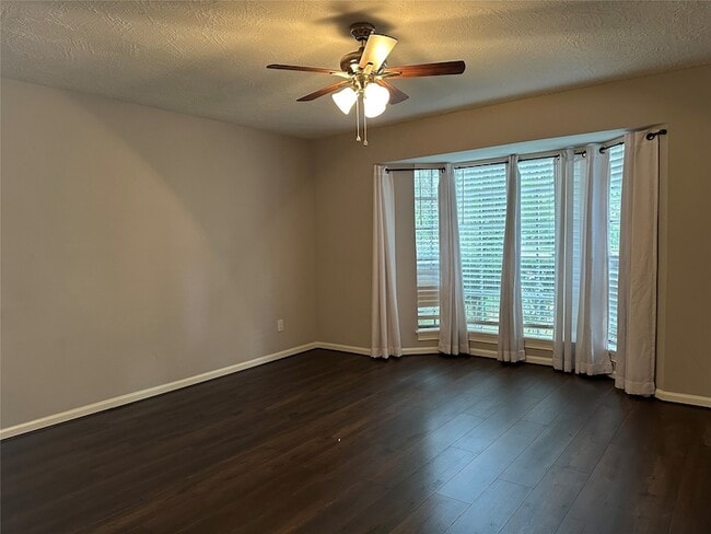 Building Photo - 11610 Cypresswood Dr