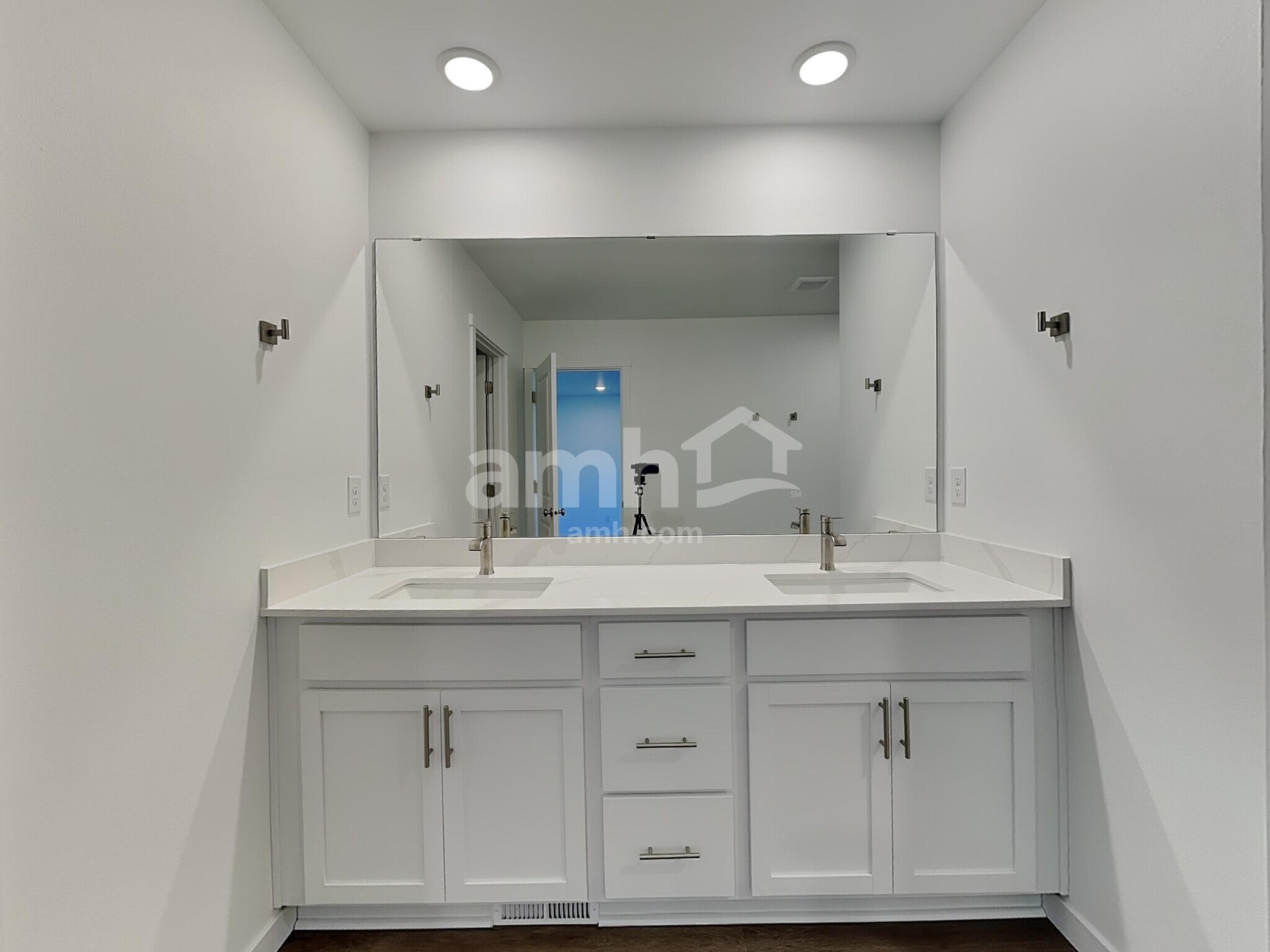 Building Photo - 5118 Turnstone St SE