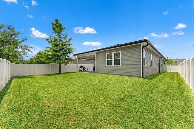 Building Photo - Serenity in Green Cove Springs!