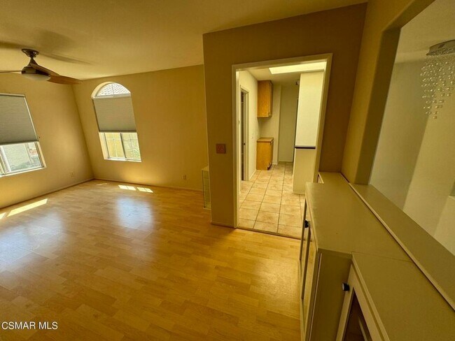 Building Photo - 18635 W Nathan Hill Dr