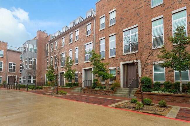 Building Photo - 7700 Eastern Ave