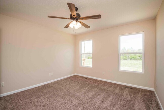 Building Photo - Knoxville 37849 - 3BR/2.5BA home with wash...