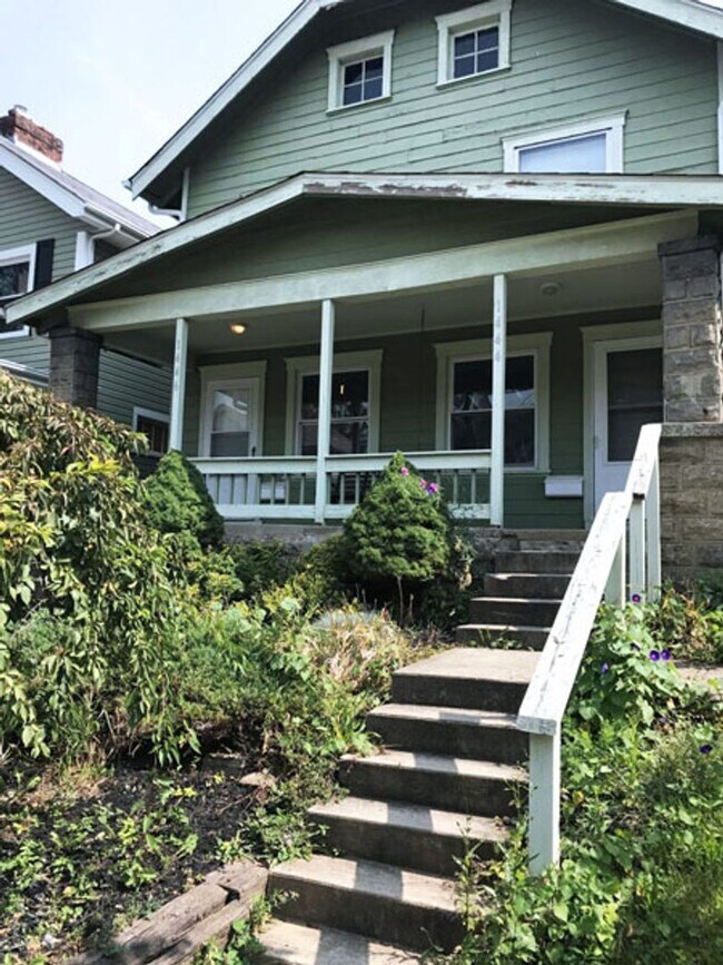 Primary Photo - 1444-1446 Hamlet Street