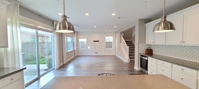 Building Photo - Gorgeous 4 Bedroom Model Home in the Cannery