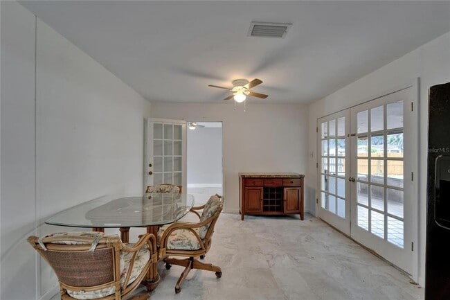 Building Photo - 8818 Ashman Rd