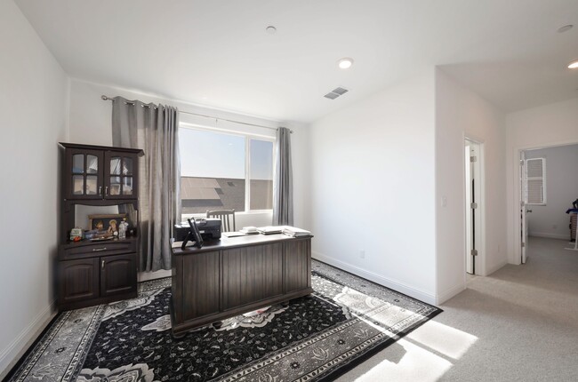 Building Photo - 6811 Walkers Gln Ln