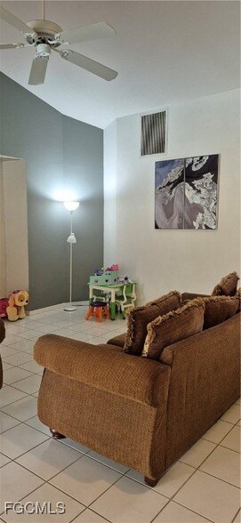 Building Photo - 505 Causeway Dr