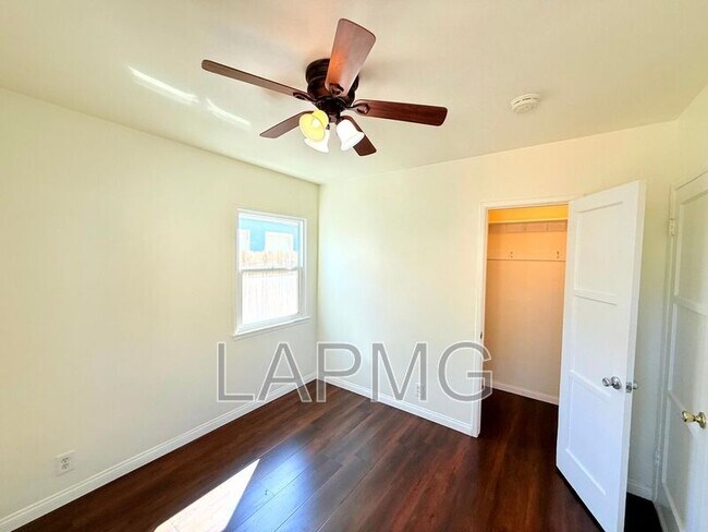 Building Photo - 17535-17537 Baltar Street