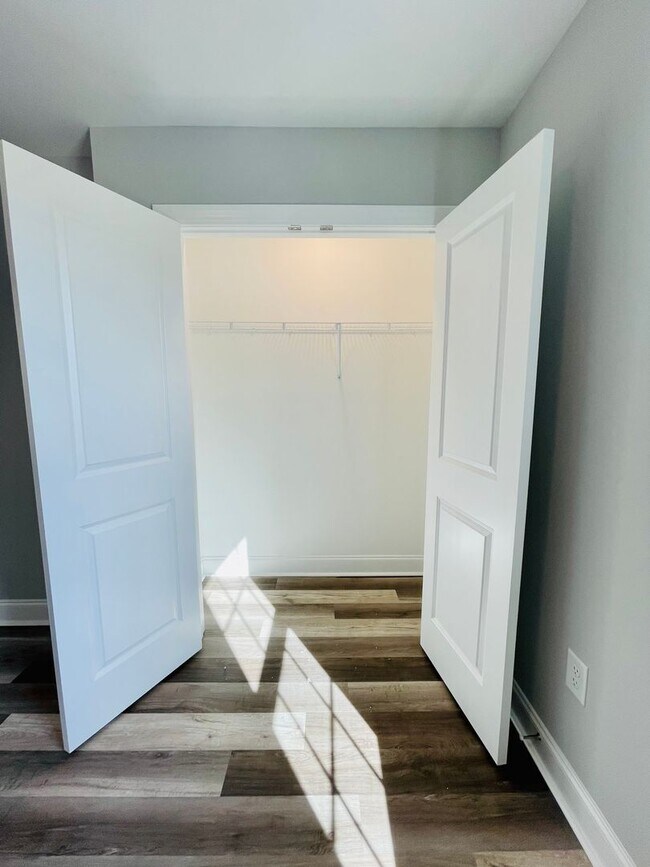 Building Photo - Adorable 2bd/2.5ba cottage in downtown Aynor - Ready for move in!!