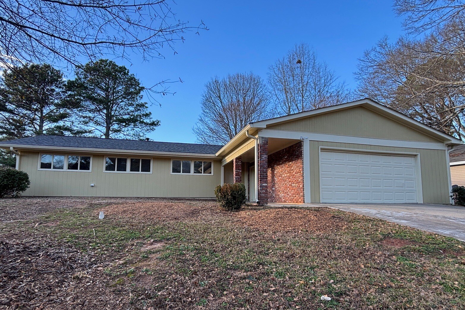 Building Photo - 118 Scatterfoot Dr