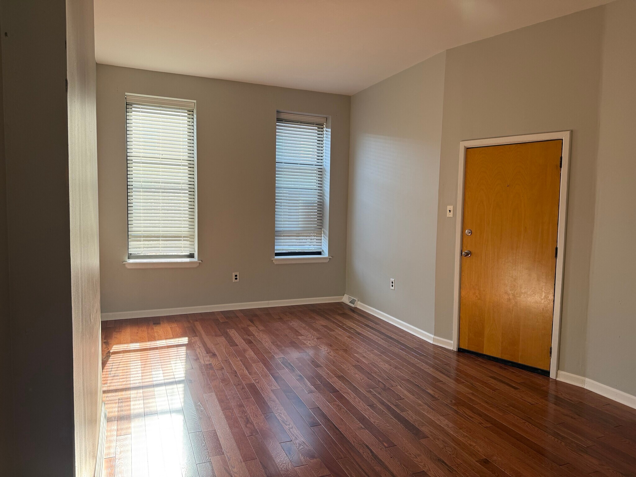 Building Photo - 1217 Snyder Ave