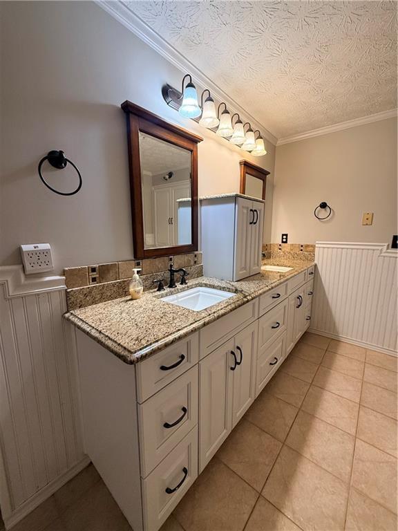 Building Photo - 6708 Bass Cir