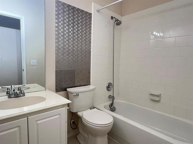 Building Photo - 2509 Hunters Run Dr