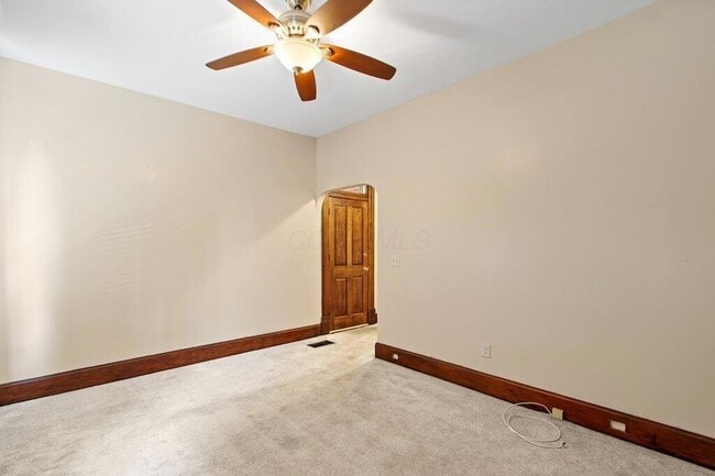 Building Photo - 22 E Frankfort St