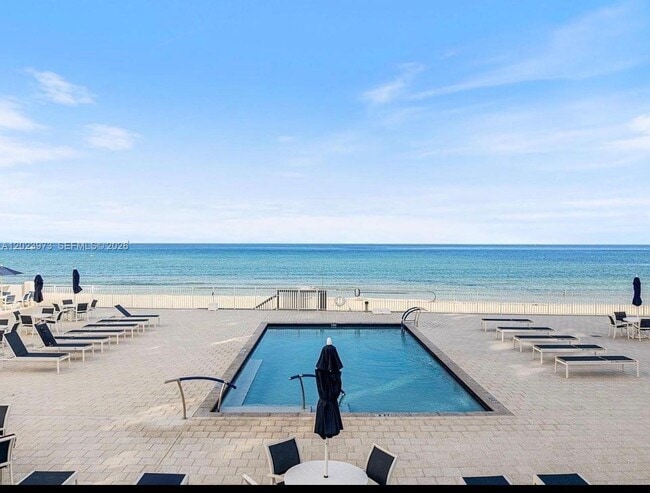 Building Photo - 4505 S Ocean Blvd