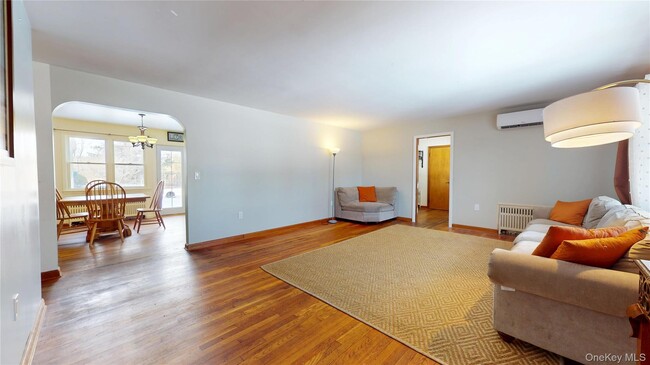 Building Photo - 178 Barnes Rd