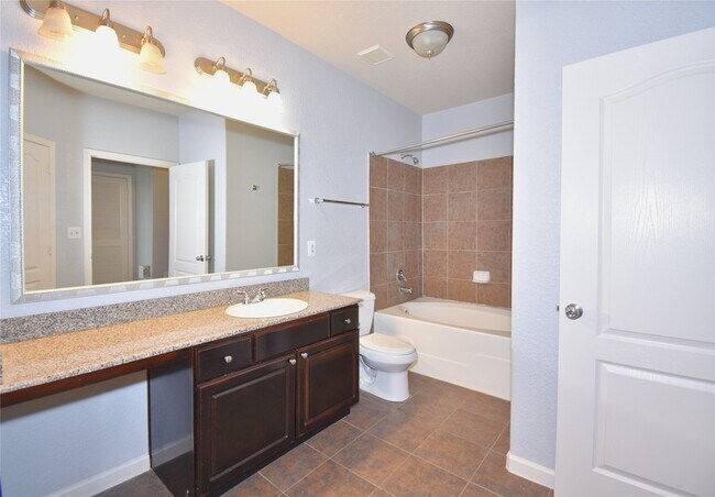 Building Photo - 1711 Old Spanish Trl