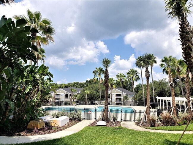Building Photo - 4240 Summer Landing Dr