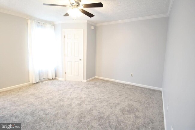 Building Photo - 18040 Tebbs Ln
